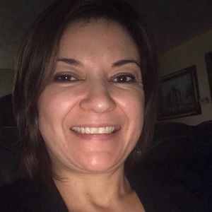 Meet your Posher, Elaine